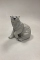 Royal 
Copenhagen 
Motherly Love 
Figurine - 
Polar Bear 
Sitting No. 355
Designet af 
Allan ...