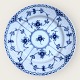 Royal 
Copenhagen, 
Blue fluted, 
Half Lace, 
Plate #1/ 573, 
19cm in 
diameter, 
Employee 
sorting *In ...