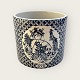 Bjørn Wiinblad, 
Ny mølle 
ceramics, Pot 
hide, "South", 
9.5cm high, 
10.5cm in 
diameter, No. 
3022 - ...