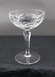 Heidelberg 
crystal 
glassware with 
cutted stem. 
Liqueur bowl 
in a fine 
condition.
H 10cm - Ö ...