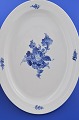 Royal 
Copenhagen 
porcelain. RC 
Blue flower 
braided. Large 
oval dish no. 
8019. Length 
44.2 X 33.5 ...