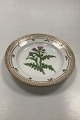Royal 
Copenhagen 
Flora Danica 
Salad Plate No 
20/3573
Latin name: 
Carduus erispus 
L
Measures ...