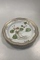 Royal 
Copenhagen 
Flora Danica 
Charger plate 
with pierced 
border No 20 / 
3574 or 381. 
Measures 28 ...