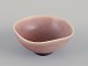 Berndt Friberg 
(1899-1981) for 
Gustavsberg 
Studiohand.
Miniature bowl 
in glazed 
ceramic. Beige 
...