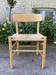 Børge Mogensen 
J39 chair in 
solid beech 
with lacket 
finish.
The chairs are 
in very nice 
vintage ...
