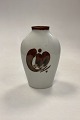 Bing and 
Grondahl Vase 
No. 158/5239. 
Measures 17.5 
cm / 6.88 in. 
and is in good 
condition.