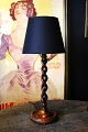 Old English 
table lamp in 
dark carved, 
twisted wood. 
The lamp is 
fitted with a 
brand new ...