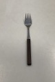 Opus Dinner 
Fork in Steel 
and Rosewood by 
Tias Eckhoff
Measures 
18,8cm / 7.40 
inch