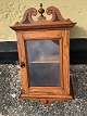 Small oak wall 
cabinet with 
glass door, 
Tobacco 
cabinet, 
Dimensions: 
approx. 
55x32x27 cm
