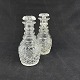 Height 13 cm.
A pair of 
unusually small 
decanters in 
closely cut 
crystal glass.
They are ...