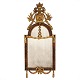 Partly gilt 
Louis XVI 
walnut mirror
Altona 
(Hamburg, 
Germany) circa 
1770
H: 112cm. W: 
46cm
