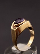 18 carat gold ring  with topaz