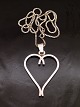 830 silver 
heart pendant 
5.5 x 3.8 cm. 
and 830 silver 
chain 50 cm. 
subject no. 
585898