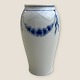Bing & 
Grondahl, 
Empire, Vase 
#201, 13.5cm 
high, 7cm in 
diameter, 1st 
grade, Design 
Harriet Bing 
...