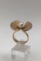 Bent Gabrielsen 
14K Gold Ring w 
Pearl Measures 
Ring Size 57 
(US 8) Weight 
13.1 gr (0.46 
oz)