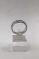 Georg Jensen 
Sterling Silver 
Ring No. 237 
Ole Kortzau 
Measures Ring 
Size 57 (US 8) 
Weight 5.5 gr 
...
