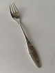 Lunch fork 
#Diamond 
#Silverspot
Length 17.4 cm
Produced by 
O.V. Mogensen.
Nice used ...