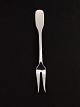 Hans Hansen 
Susanne 
sterling silver 
roasting fork 
20 cm. Item No. 
587441