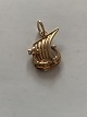 Beautiful and 
detailed 
pendant in 14 
carat gold, 
shaped like a 
Viking ship. 
The piece has 
many ...