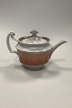 Royal 
Copenhagen 
Fairytale 
Terracotta Tea 
Pot No 137
Measures 24cm 
x 16cm / 9.45 
inch x 6.30 ...