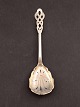 Silver sugar 
spoon 19.5 cm. 
with viking 
decoration 
subject no. 
588239