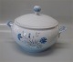 Bing and 
Grondahl 
Demeter Blue 
Cornflower 005 
Covered dish 
1.5 l Marked 
with the three 
Royal ...