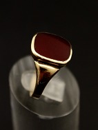 8 carat gold ring with carnelian