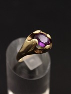 8 carat vintage gold ring with amethyst