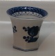 4 pcs in stock
Royal 
Copenhagen 
Aluminia 
Faience 
Tranquebar 
1240-11 
Toothpick 
holder 6 x 7 cm 
 ...