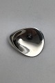 Georg Jensen 
Sterling Silver 
Brooch No. 328 
Hematite
Measures 5.2 
cm x 4.2 cm 
(2.04 inch x 
1.65 ...