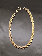 9 carat gold bracelet