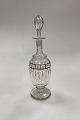 Glass Carafe 
with decoration 
in gold, white 
and red. 
Measures 
approx. 25.5 cm 
/ 10.03 in.