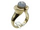 14-carat gold
Heavy ring with moonstone - Size 51