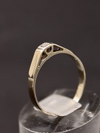 14 carat white gold ring