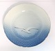 Bing & 
Grondahl. 
Seagull with 
gold. Dinner 
plate. Model 
25. Diameter 
24.5 cm. (1 
quality)