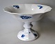 Royal 
Copenhagen, 
Cake stand, 
8531, Blue 
flower, 
angular, 20th 
century 
Copenhagen, 
Denmark. ...