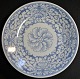 Chinese 
blue/white 
plate, 19th 
century. 
Decoration with 
chrysanthemum 
and leaves. 
Diameter: 19.5 
...