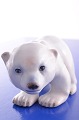 Royal 
Copenhagen / 
Bing & Grondahl 
porcelain 
figur, polar 
bear no. 2535  
Height 7.5 cm. 
Length ...