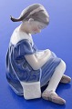 Royal Copenhagen  figurine 400 Girl