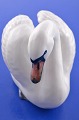 Royal 
Copenhagen 
figurine. Swan 
male, nr. 359. 
Height 11 cm. 
length 15.5 cm. 
1. Quality, 
fine ...