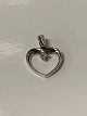 Nice and 
discreet 
pendant, shaped 
like a heart 
with a diamond 
in 14 carat 
white gold. 
Suitable ...