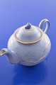 Seagull Bing & 
Grondahl 
porcelain. B&G 
Seagull with 
gold. Teapot 
no. 92. Height 
15.5 cm.  6 1/8 
...