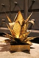 Sculptural, 
decorative 
Maison Jansen 
Aloe Vera Table 
Lamp 
in brass 60s. 
H: 37cm. Dia.: 
...