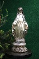 Large Madonna 
figurine in 
mercury glass 
from the 19th 
century 
with remnants 
of old paint. 
H: 29cm.