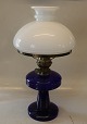 
Petroleum blue 
glass lamp with 
white shade 41 
cm