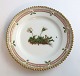 Royal 
Copenhagen, 
Flora Danica. 
Cake plate. 
Design # 3552. 
Diameter 14 cm. 
(1 quality). 
...