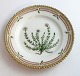 Royal 
Copenhagen, 
Flora Danica. 
Cake plate. 
Design # 3552. 
Diameter 14 cm. 
(1 quality). 
Sagina ...