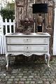 Decorative, old 
chest of 
drawers with 
fine details 
and 2 drawers. 
The chest of 
drawers is ...