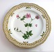 Royal 
Copenhagen. 
Flora Danica 
plate. Diameter 
25 cm. (3553). 
(1 quality). 
Geranium 
palustre L