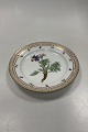 Royal 
Copenhagen 
Flora Danica 
Lunch Plate No 
20/3550. 
Measures 22 cm 
/ 8 21/32 in. 
1st Quality. 
...